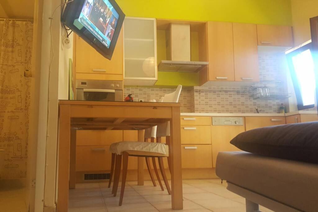 Quite House With Garden And Barbecue Apartment Athens Exterior photo